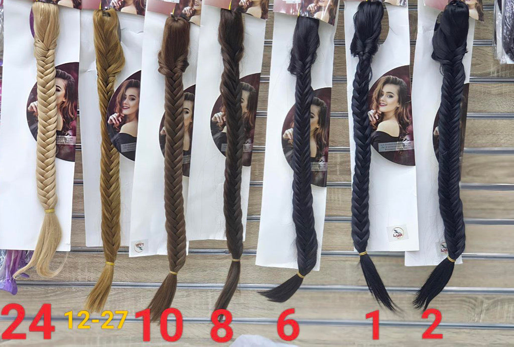 ديل حصان سنبلة مضفرة بتوكة